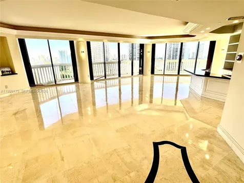 2000 Island Boulevard Aventura FL 33160
