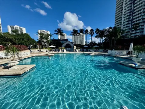 2000 Island Boulevard Aventura FL 33160