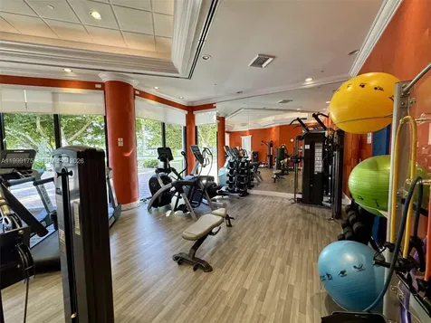 2000 Island Boulevard Aventura FL 33160