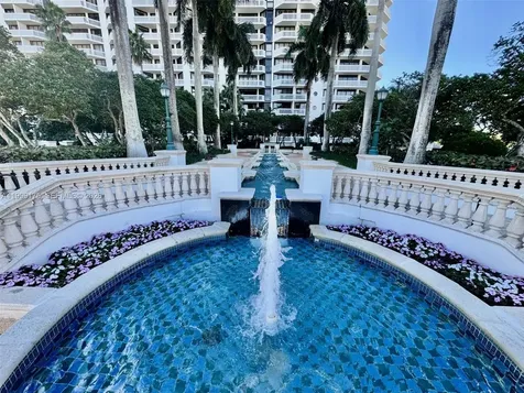 2000 Island Boulevard Aventura FL 33160