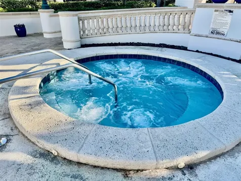 2000 Island Boulevard Aventura FL 33160