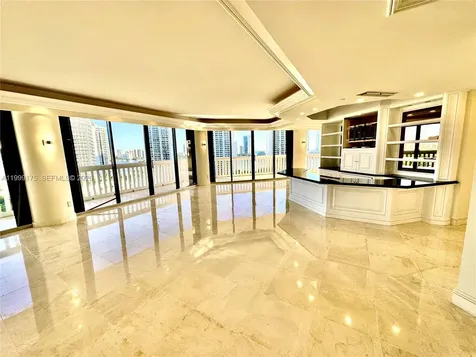 2000 Island Boulevard Aventura FL 33160