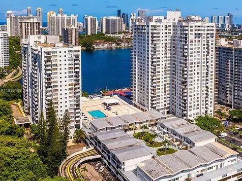 2780 NE 183rd Street Aventura FL 33160