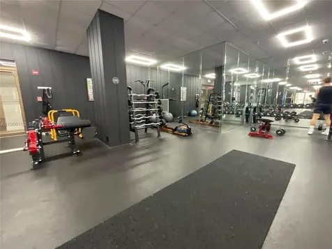 2780 NE 183rd Street Aventura FL 33160