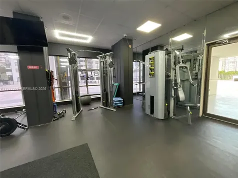 2780 NE 183rd Street Aventura FL 33160