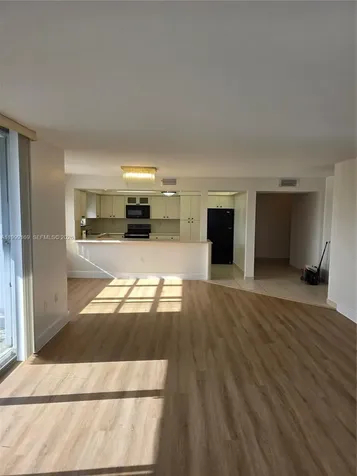 2780 NE 183rd Street Aventura FL 33160