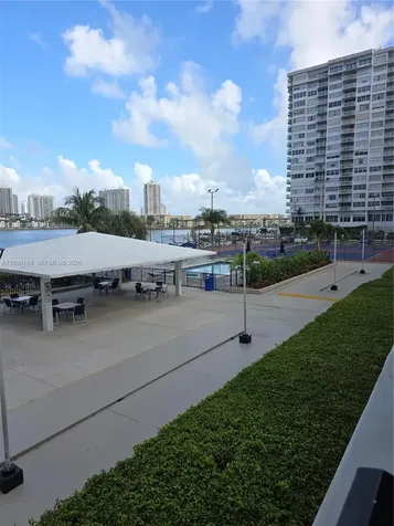 2780 NE 183rd Street Aventura FL 33160