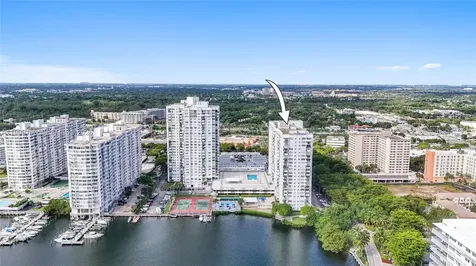 2780 NE 183rd Street Aventura FL 33160