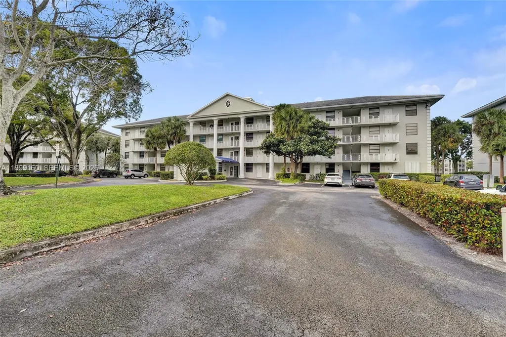 1703 Whitehall Drive Davie FL 33324