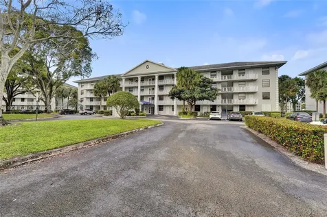 1703 Whitehall Drive Davie FL 33324