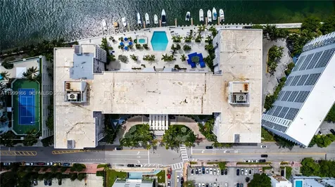 800 West Avenue Miami Beach FL 33139
