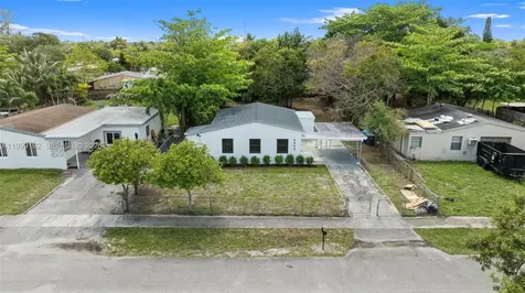 4520 SW 33rd Drive West Park FL 33023