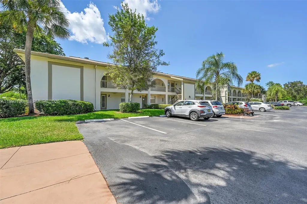 2707 Nassau Bend Coconut Creek FL 33066