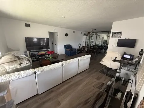 141 NE 10th Avenue Hallandale Beach FL 33009