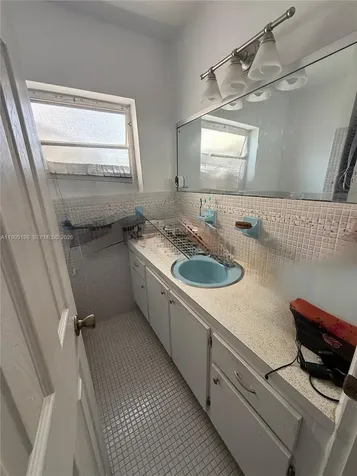 141 NE 10th Avenue Hallandale Beach FL 33009
