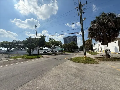 141 NE 10th Avenue Hallandale Beach FL 33009