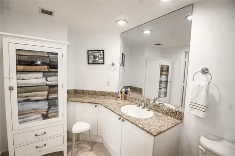 19501 W Country Club Drive Aventura FL 33180