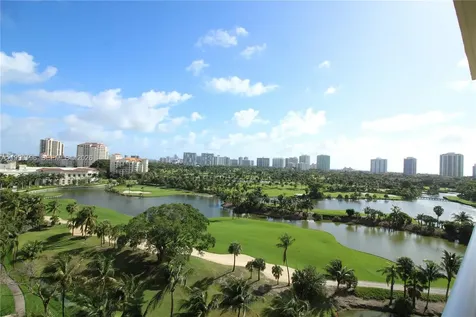 19501 W Country Club Drive Aventura FL 33180