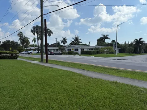 141 NE 10th Avenue Hallandale Beach FL 33009