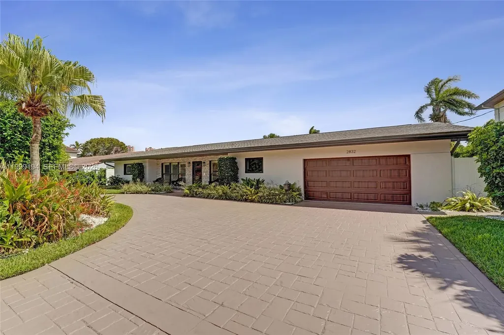 2832 NE 26th Street Fort Lauderdale FL 33305