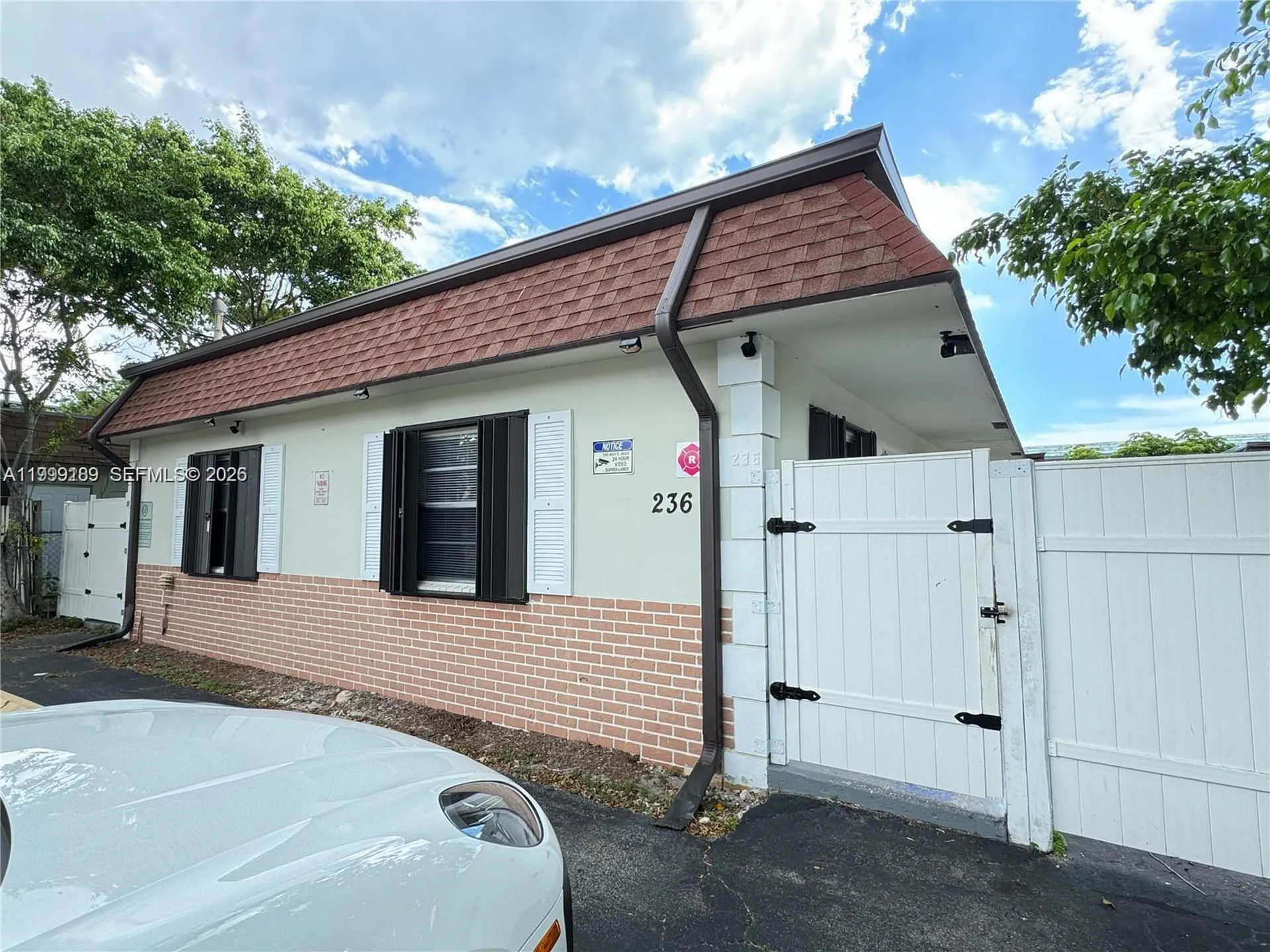 236 SE 9th Avenue Pompano Beach FL 33060