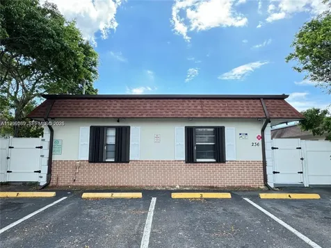 236 SE 9th Avenue Pompano Beach FL 33060