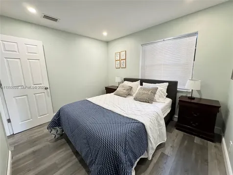 236 SE 9th Avenue Pompano Beach FL 33060
