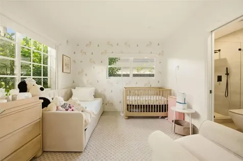 725 W 51st Street Miami Beach FL 33140