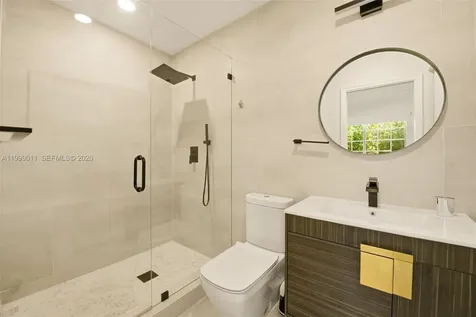 725 W 51st Street Miami Beach FL 33140