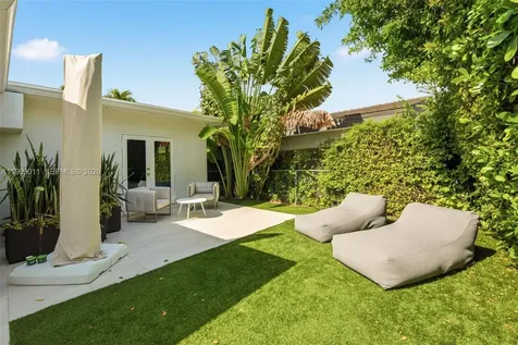 725 W 51st Street Miami Beach FL 33140