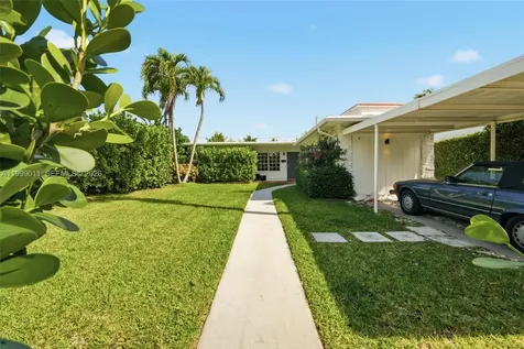 725 W 51st Street Miami Beach FL 33140