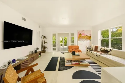725 W 51st Street Miami Beach FL 33140