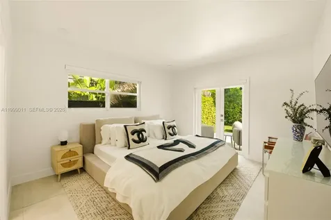 725 W 51st Street Miami Beach FL 33140