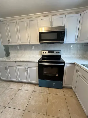 6018 Plunkett Street Hollywood FL 33023