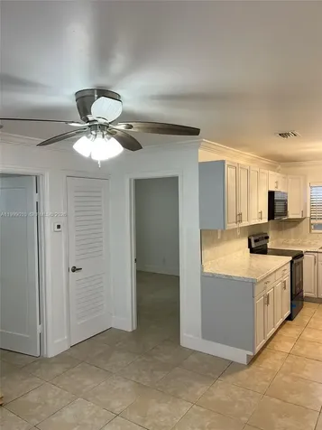 6018 Plunkett Street Hollywood FL 33023