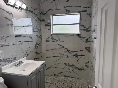9283 SW 39th Street Miami FL 33165