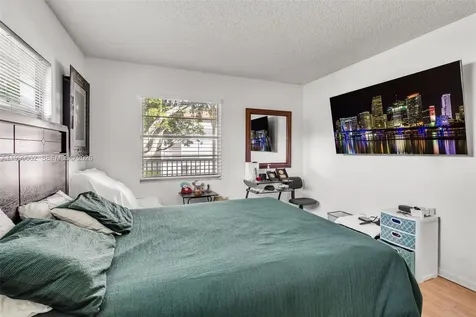 200 SW 132nd Way Pembroke Pines FL 33027