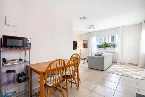 1824 Monroe Street Hollywood FL 33020