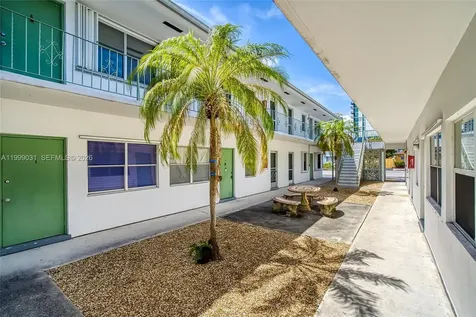 1824 Monroe Street Hollywood FL 33020