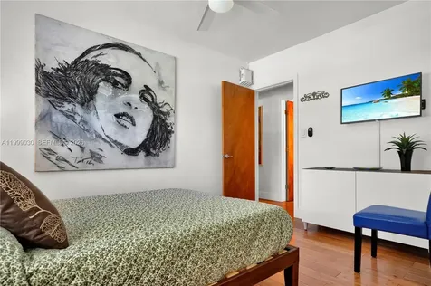 2615 SW 34th Court Miami FL 33133