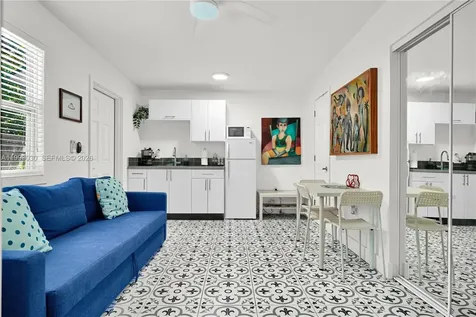 2615 SW 34th Court Miami FL 33133