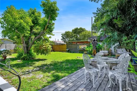 2615 SW 34th Court Miami FL 33133