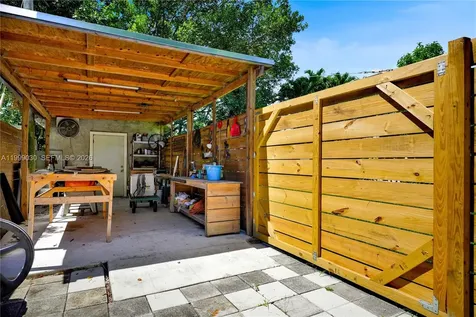 2615 SW 34th Court Miami FL 33133