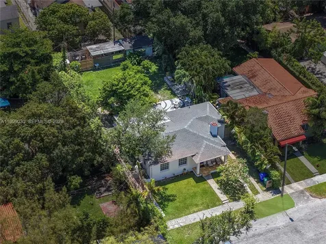 2615 SW 34th Court Miami FL 33133