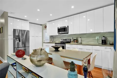 2615 SW 34th Court Miami FL 33133