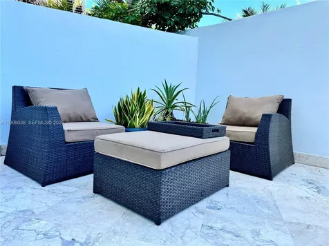 7800 Collins Avenue Miami Beach FL 33141