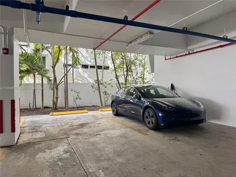 7800 Collins Avenue Miami Beach FL 33141