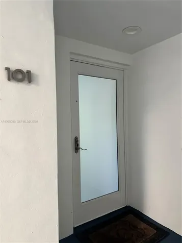 7800 Collins Avenue Miami Beach FL 33141
