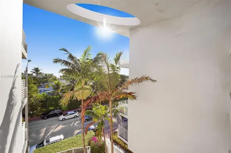 7800 Collins Avenue Miami Beach FL 33141