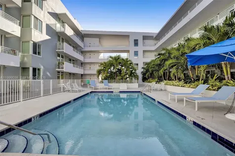 7800 Collins Avenue Miami Beach FL 33141
